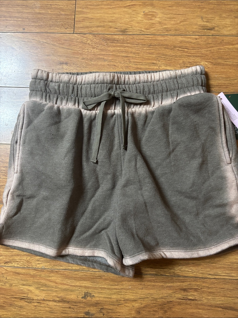 NWT wild fable Taupe Shorts with Cream Trim